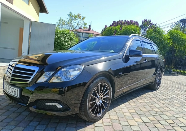 Mercedes-Benz Klasa E cena 62000 przebieg: 223000, rok produkcji 2009 z Torzym małe 529